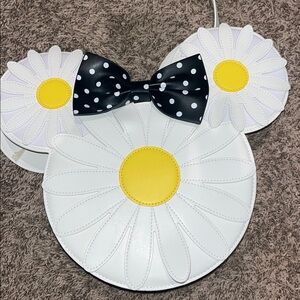 Daisy Flower Crossbody Bag with Bow